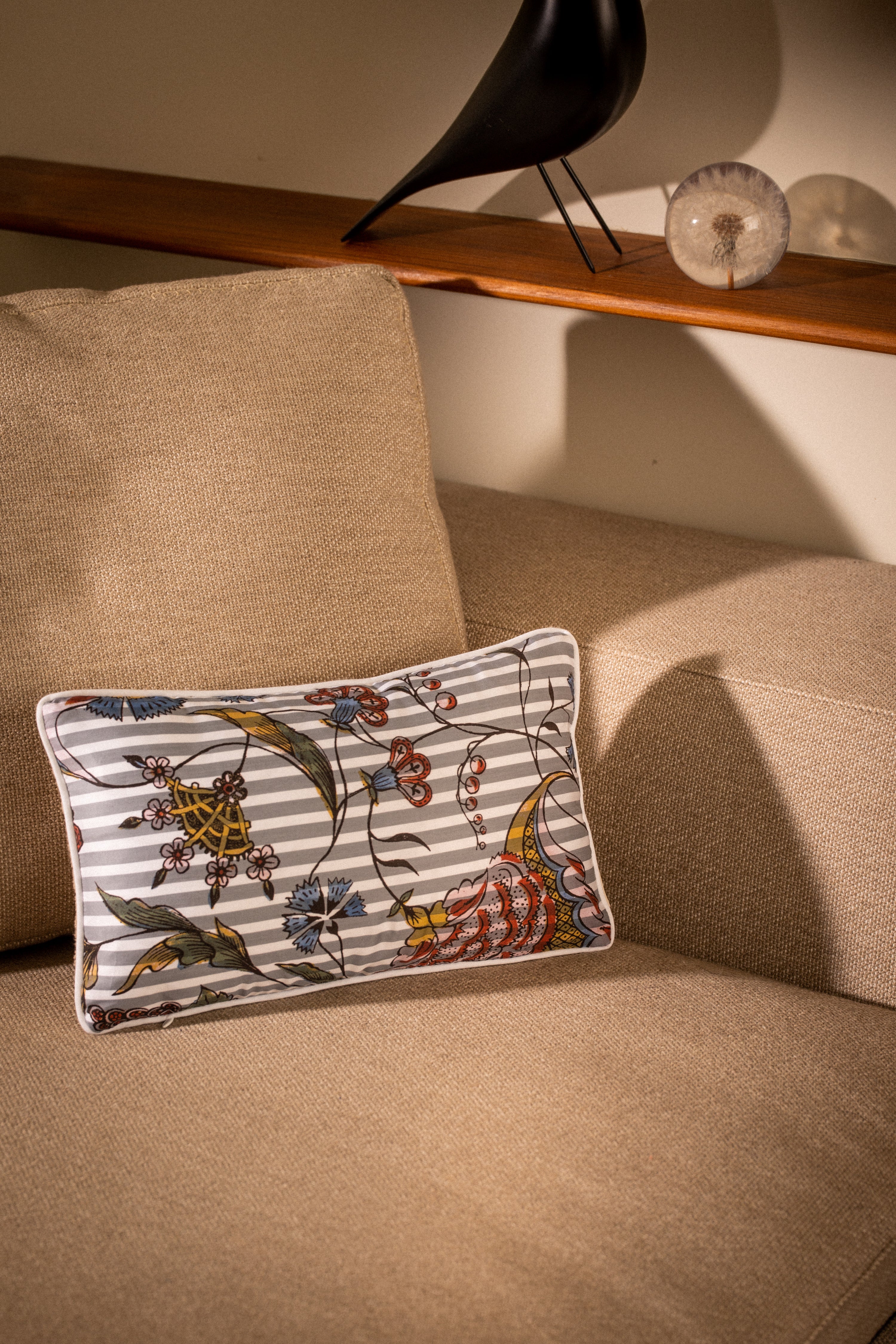 Coussin Antoinette Poisson Sable rayé Gris